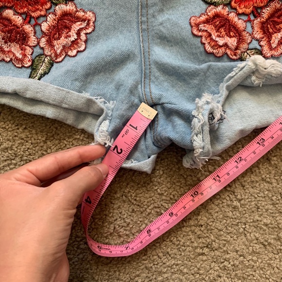 Rose Embroidered Denim Shorts - Picture 6 of 6